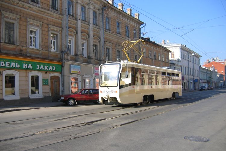     2005 